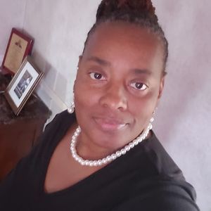 Meet your Posher, Shirlene